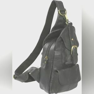 Amerileather Grylls Gray Outer Pocket Adjustable Strap Zip Sling Bag